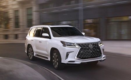 2021 Lexus LX 570 Front Three-Quarter Wallpapers  450x275 (1)