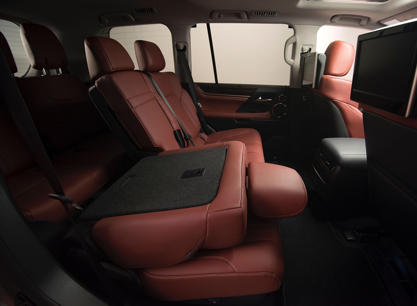 2021 Lexus LX 570 Interior Rear Seats Wallpapers  #20 of 26