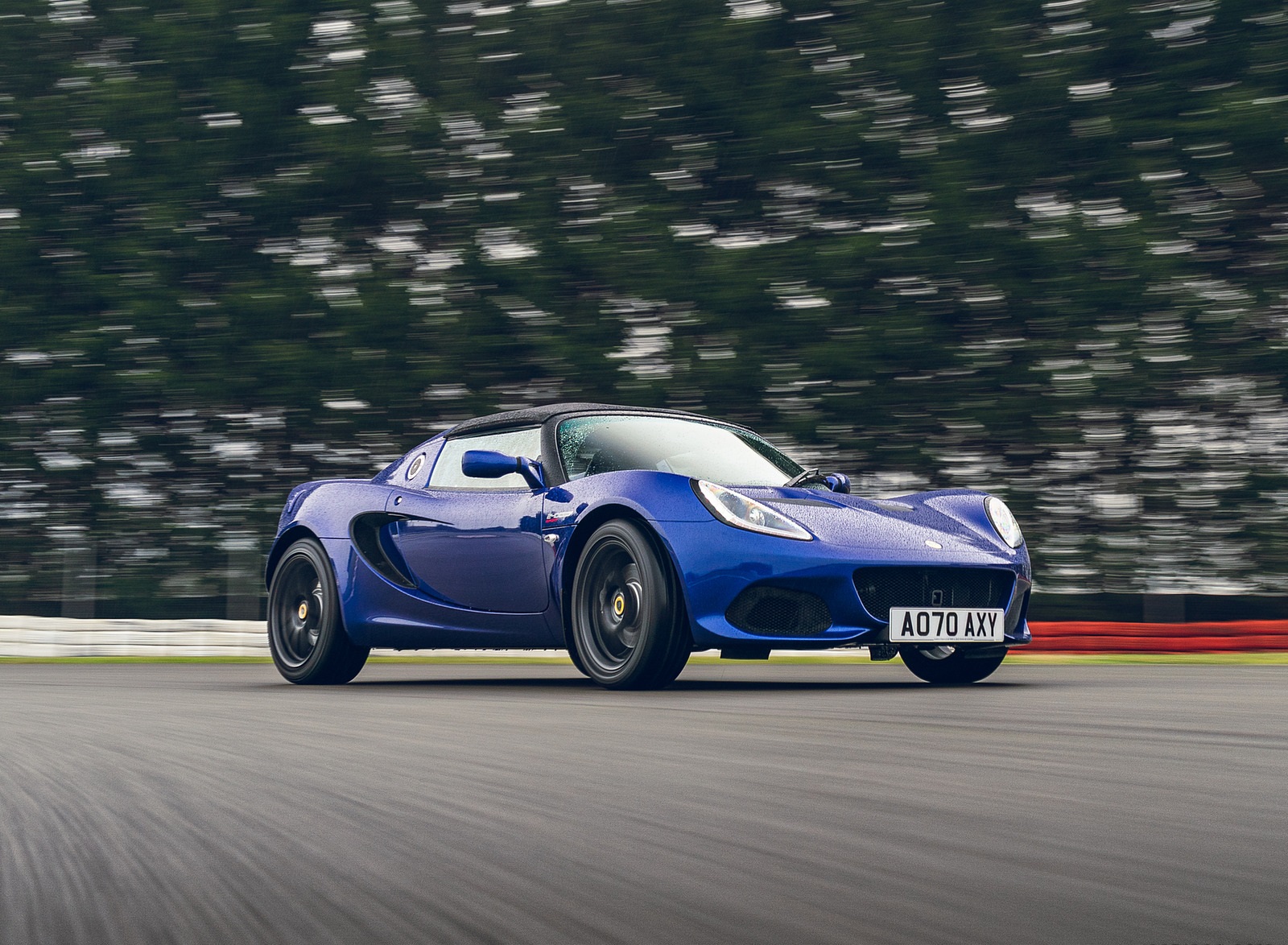 2021 Lotus Elise Sport 240 Final Edition Front Three-Quarter Wallpapers  (3)