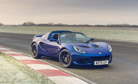 2021 Lotus Elise Sport 240 Final Edition Front Three-Quarter Wallpapers 450x275 (13)