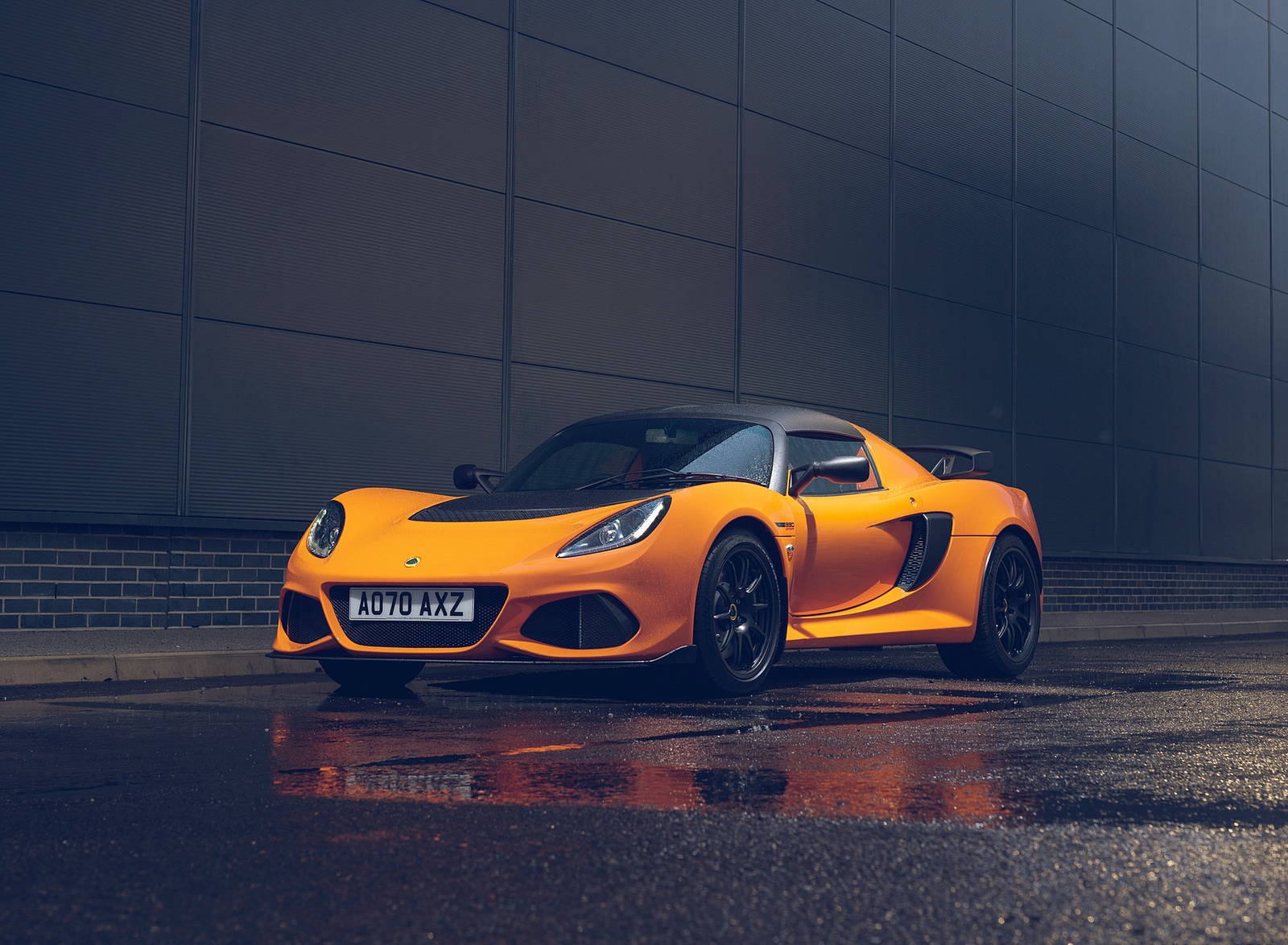 2021 Lotus Exige Sport 390 Final Edition Front Three-Quarter Wallpapers #15 of 43
