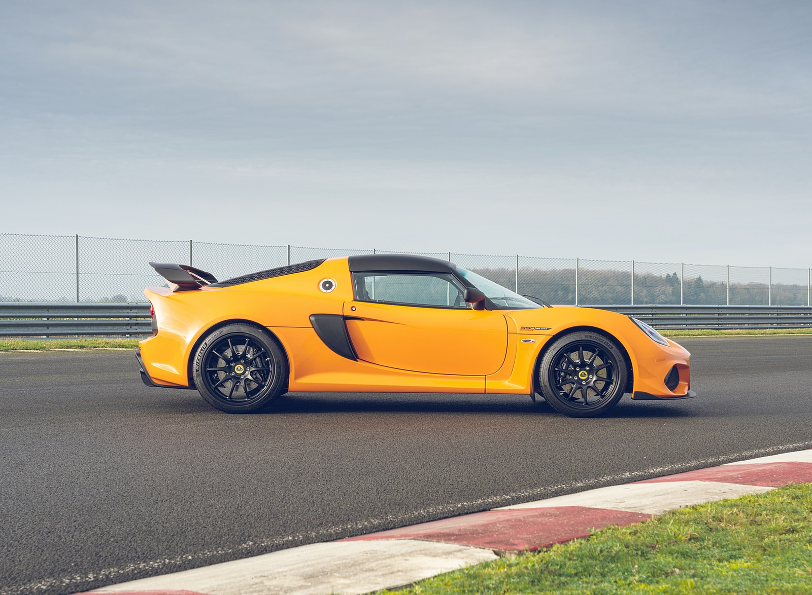 2021 Lotus Exige Sport 390 Final Edition Side Wallpapers #25 of 43