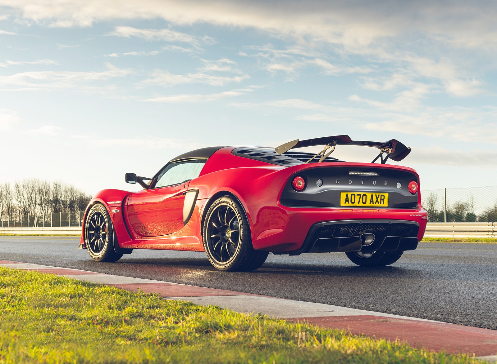 2021 Lotus Exige Sport 420 Final Edition Rear Three-Quarter Wallpapers #20 of 47