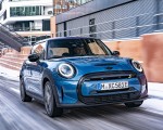 2021 MINI Cooper SE Electric Front Three-Quarter Wallpapers 150x120