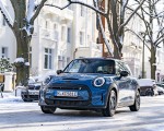 2021 MINI Cooper SE Electric Front Three-Quarter Wallpapers 150x120 (4)