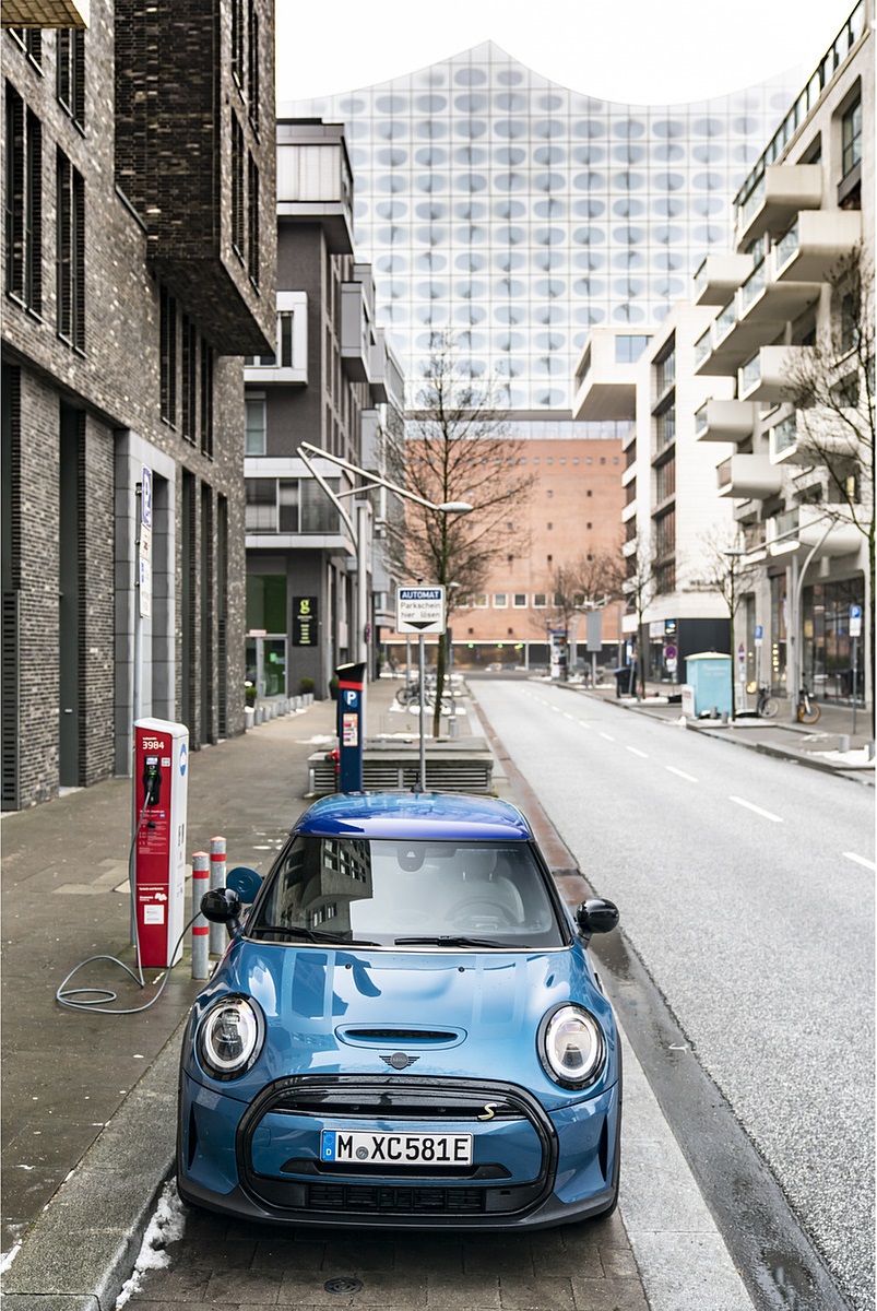 2021 MINI Cooper SE Electric Front Wallpapers  #51 of 61