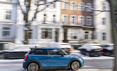 2021 MINI Cooper SE Electric Side Wallpapers  450x275 (7)