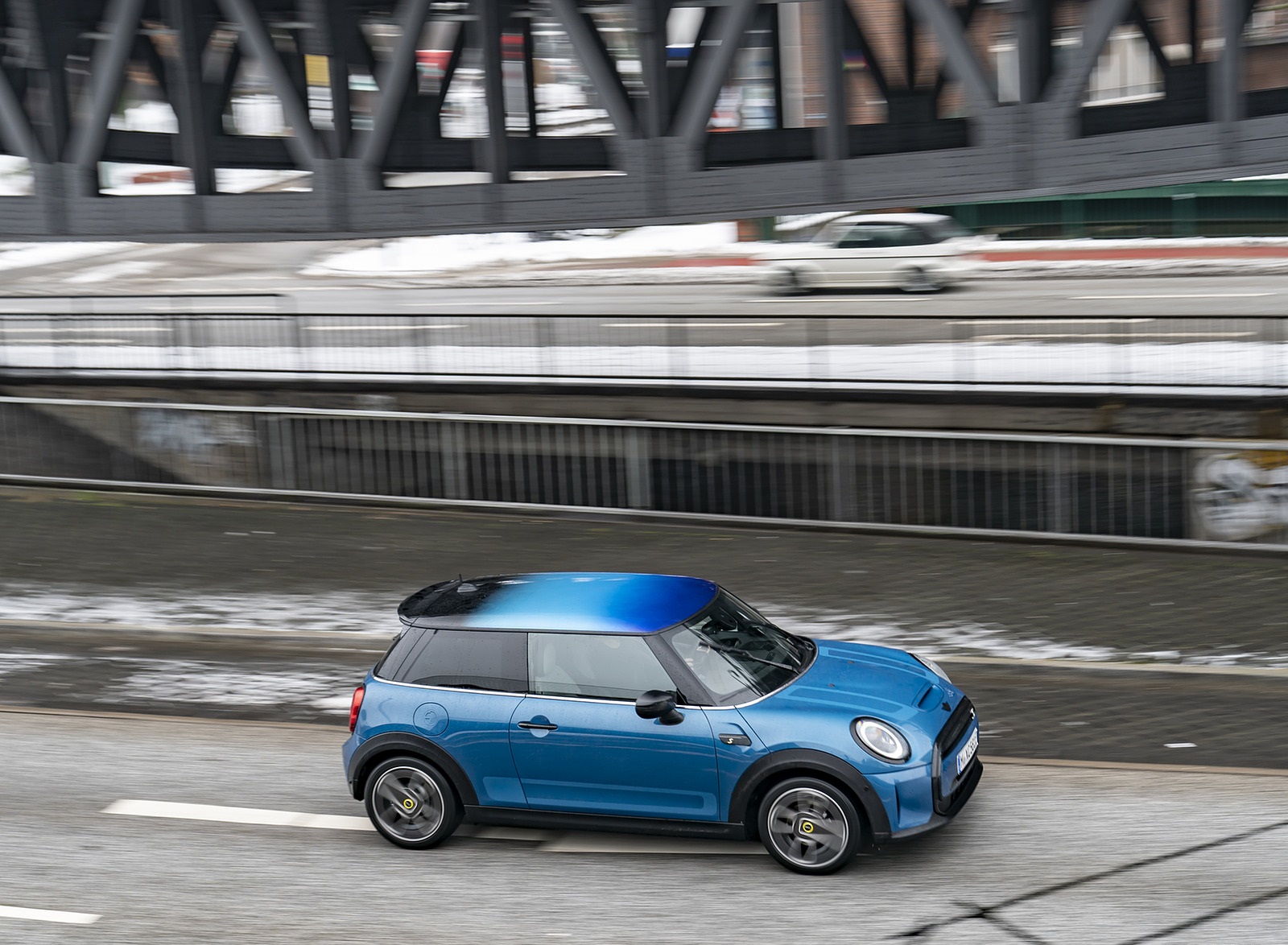 2021 MINI Cooper SE Electric Side Wallpapers  #23 of 61