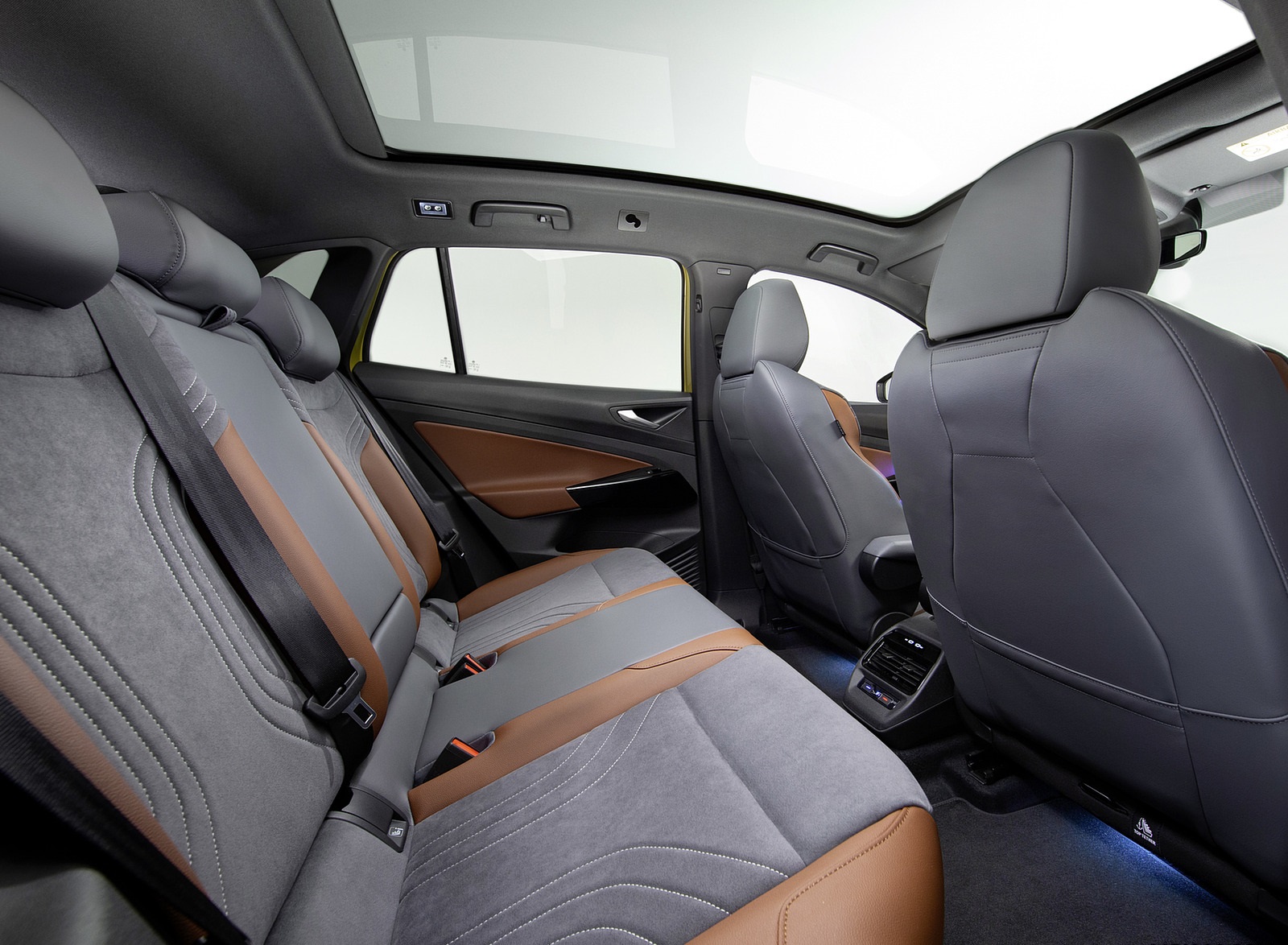 2021 Volkswagen ID.4 1ST Max Interior Rear Seats Wallpapers #104 of 128
