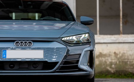 2022 Audi E-Tron GT Quattro (Color: Kemora Gray Metallic) Headlight Wallpapers 450x275 (153)