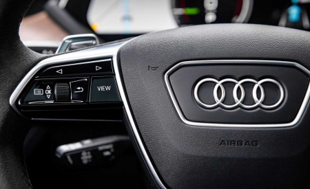 2022 Audi E-Tron GT Quattro Interior Steering Wheel Wallpapers 450x275 (176)