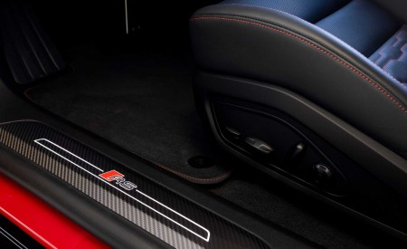 2022 Audi RS E-Tron GT (Color: Tango Red Metallic) Door Sill Wallpapers 450x275 (109)