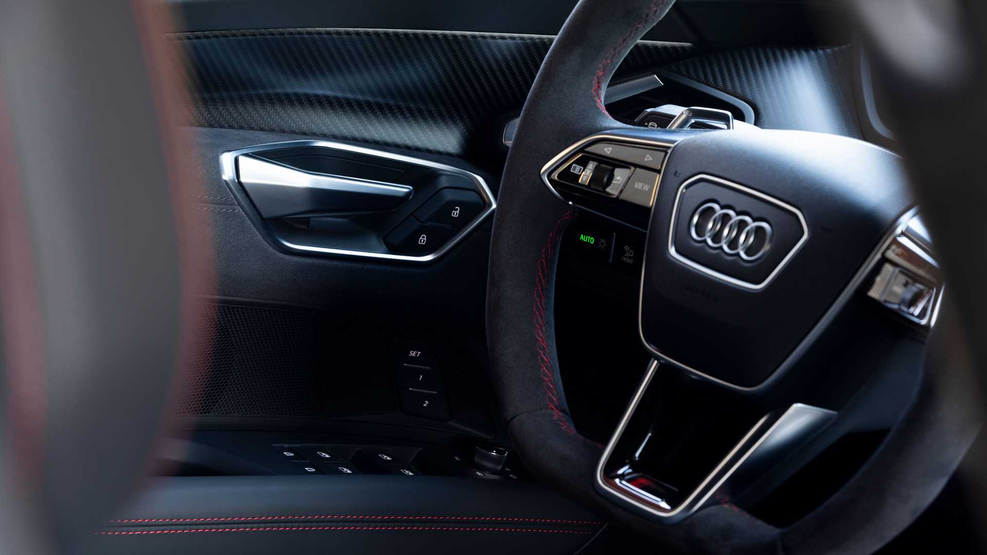 2022 Audi RS E-Tron GT (Color: Tango Red Metallic) Interior Steering Wheel Wallpapers #114 of 174