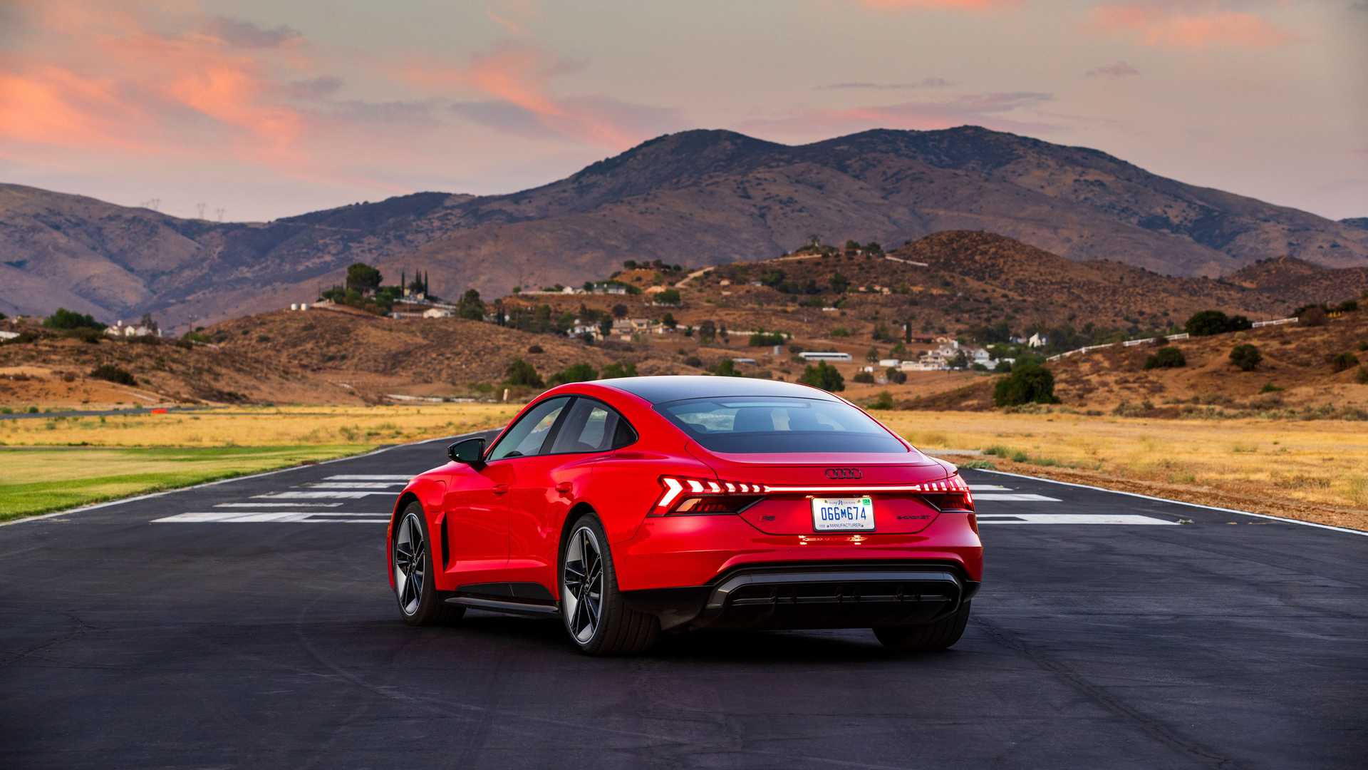 2022 Audi RS E-Tron GT (Color: Tango Red Metallic) Rear Wallpapers #94 of 174