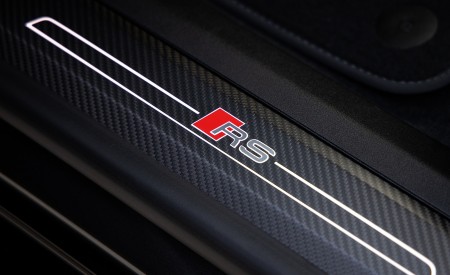 2022 Audi RS e-tron GT Door Sill Wallpapers 450x275 (48)