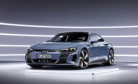 2022 Audi e-tron GT quattro (Color: Kemora Grey Metallic) Front Wallpapers 450x275 (60)