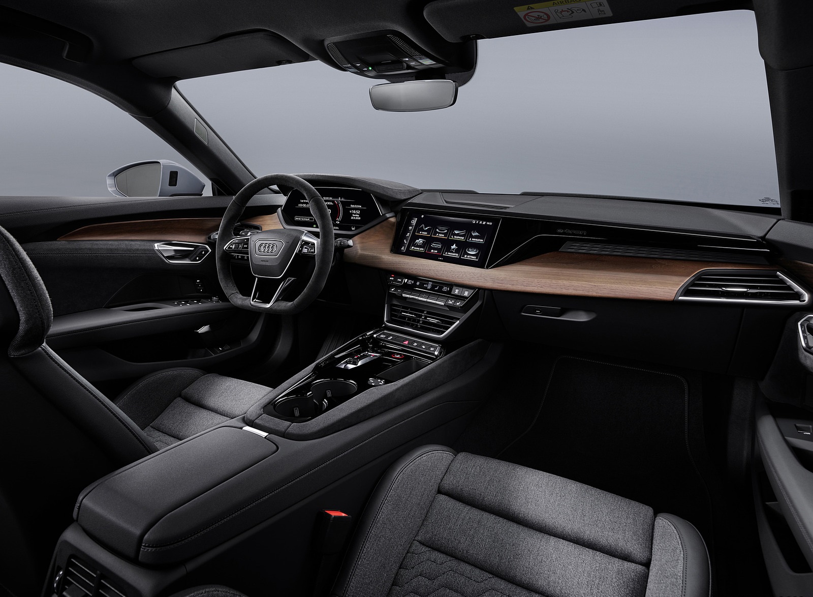 2022 Audi e-tron GT quattro Interior Wallpapers #66 of 176