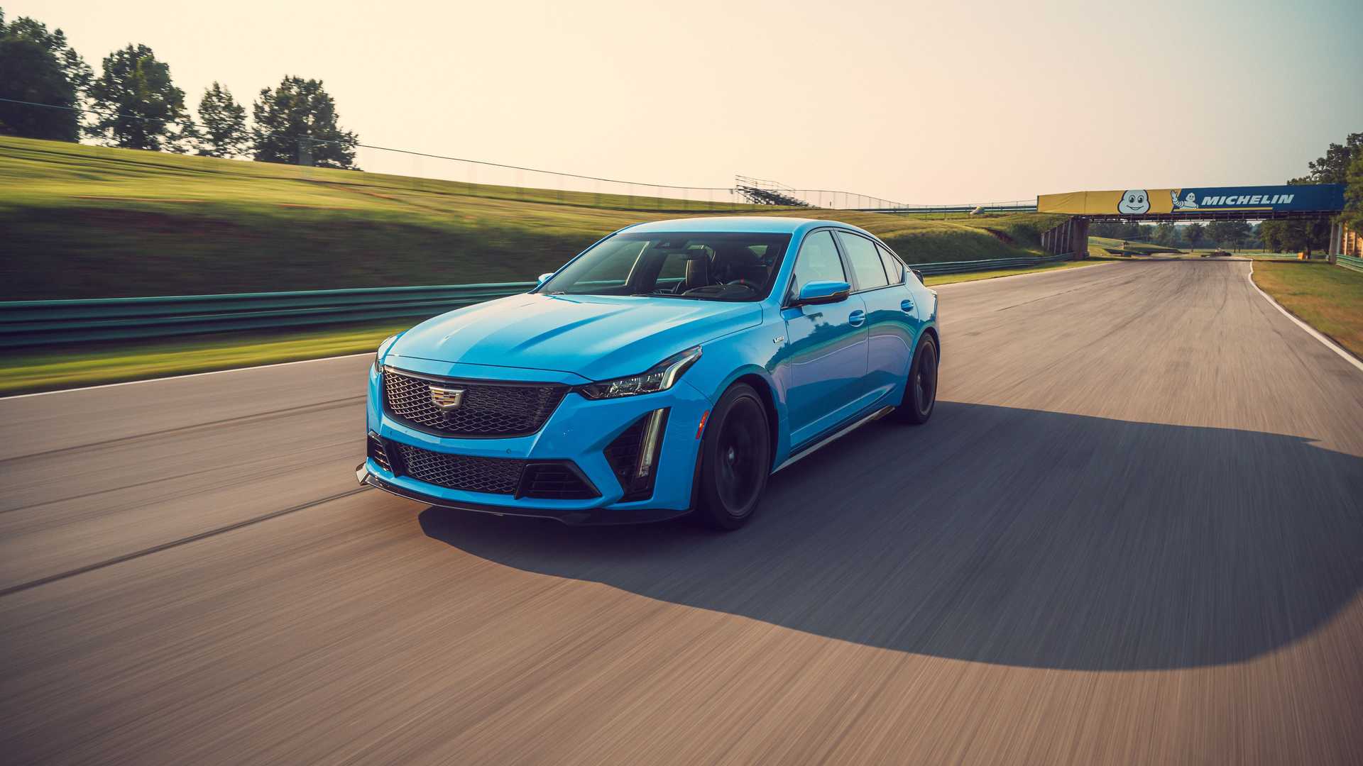 2022 Cadillac CT5-V Blackwing (Color: Electric Blue) Front Three-Quarter Wallpapers #20 of 82