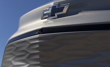 2022 Chevrolet Bolt EUV Badge Wallpapers 450x275 (14)