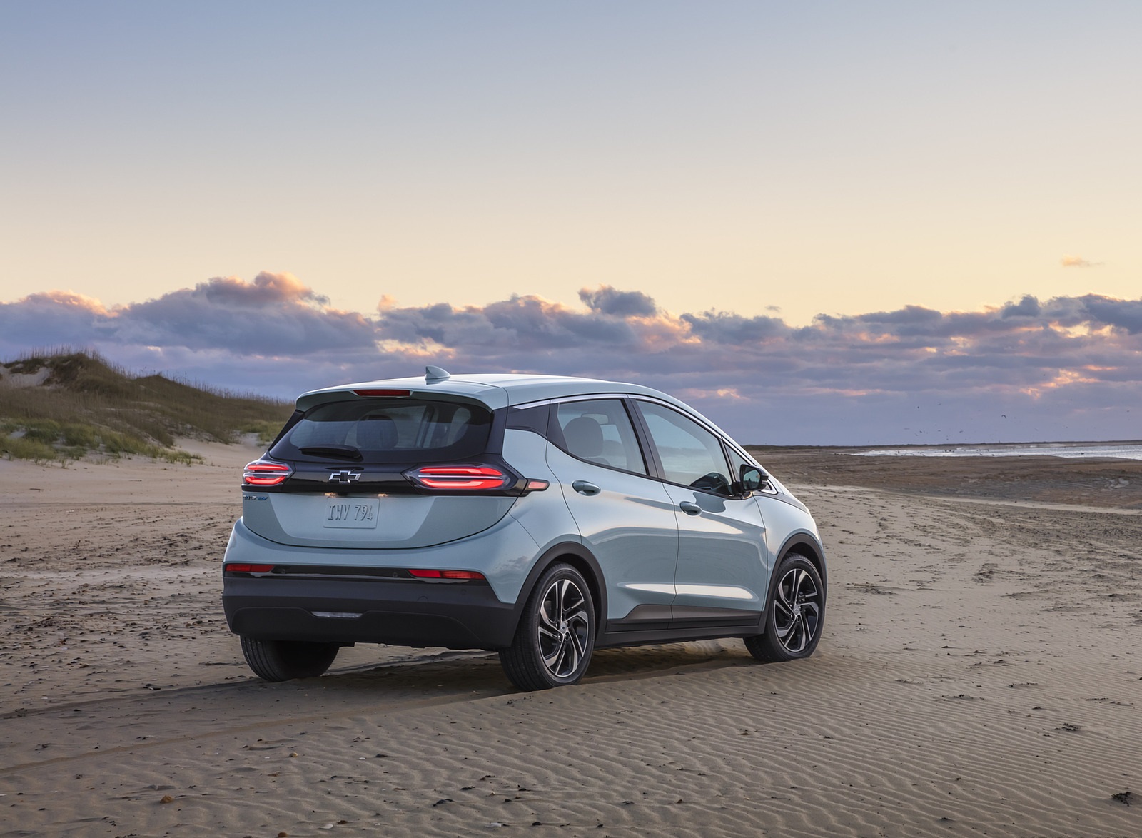 2022 Chevrolet Bolt EV Rear Three-Quarter Wallpapers #7 of 19