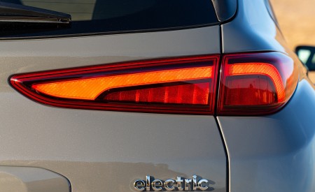 2022 Hyundai Kona Electric Tail Light Wallpapers 450x275 (10)