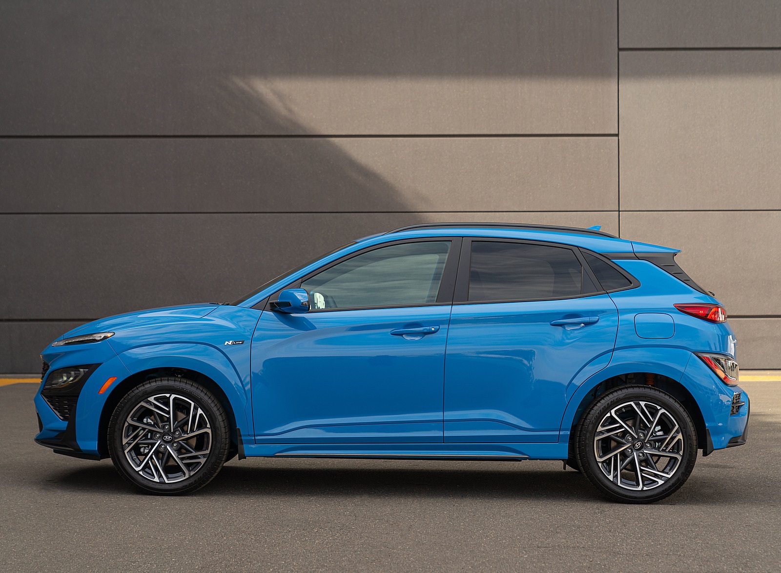 2022 Hyundai Kona N Line Side Wallpapers (5)