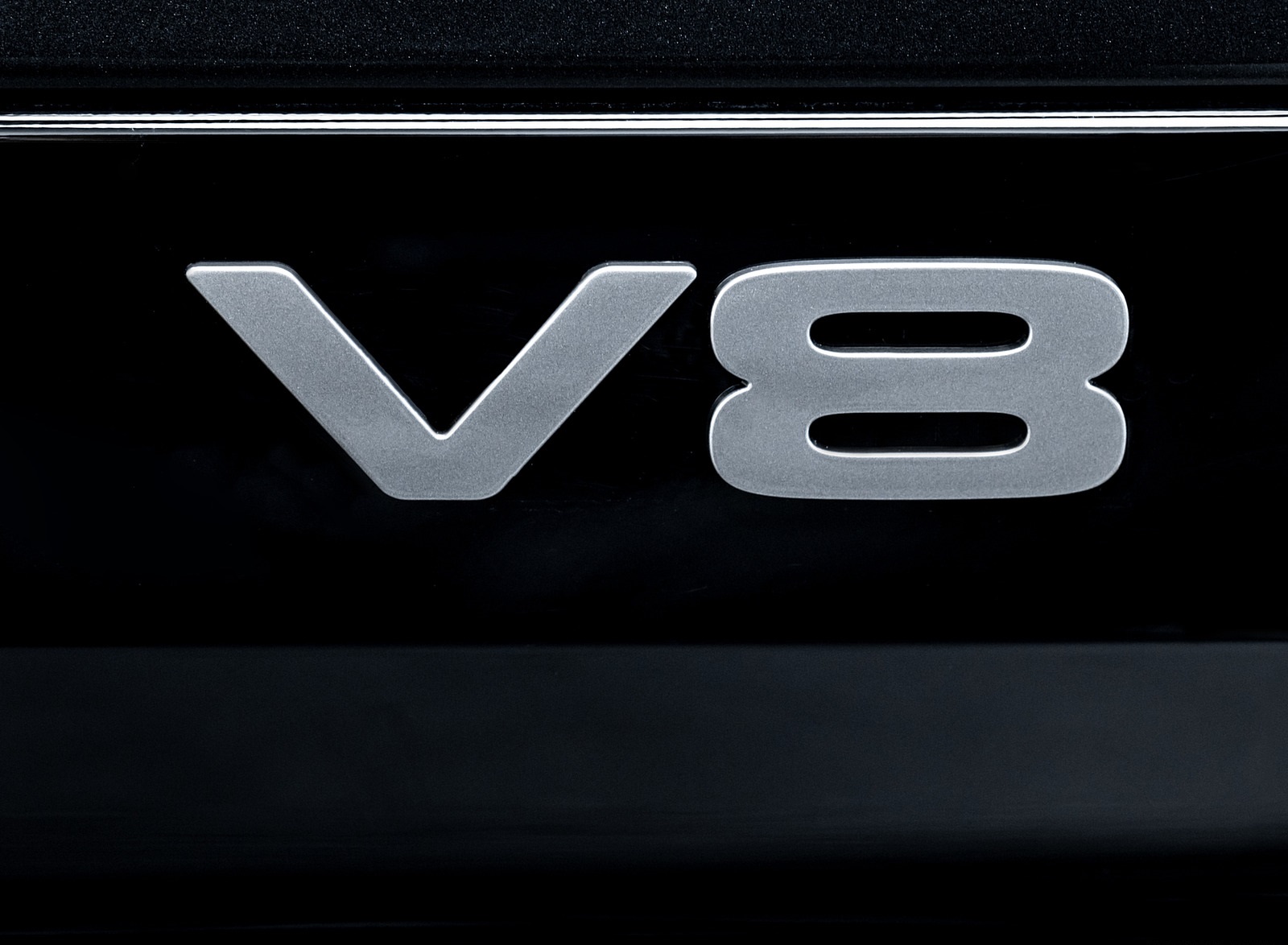 2022 Land Rover Defender V8 110 Badge Wallpapers #26 of 46