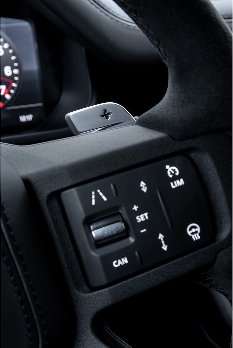 2022 Land Rover Defender V8 110 Interior Steering Wheel Wallpapers  #29 of 46