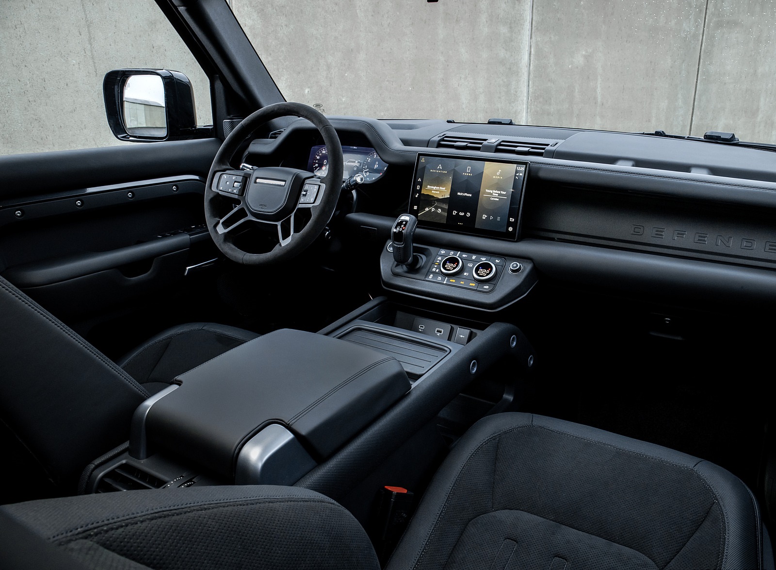 2022 Land Rover Defender V8 110 Interior Wallpapers #33 of 46