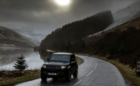 2022 Land Rover Defender V8 90 Front Wallpapers 450x275 (9)