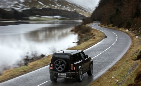 2022 Land Rover Defender V8 90 Rear Wallpapers 450x275 (12)