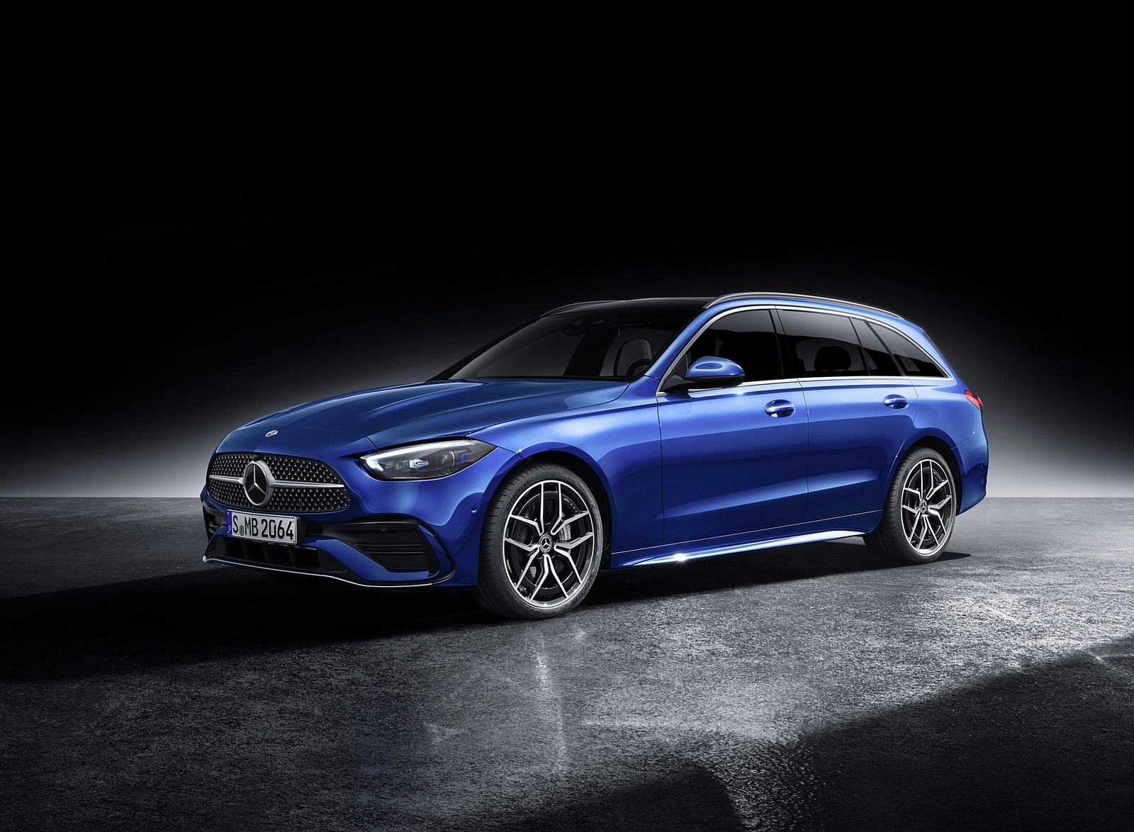 2022 Mercedes-Benz C-Class Wagon T-Model (Color: Spectral Blue) Front Three-Quarter Wallpapers #39 of 50