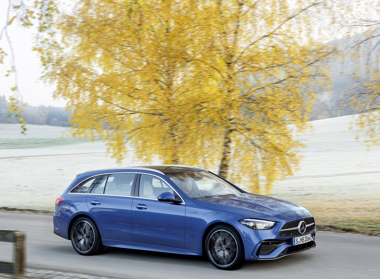 2022 Mercedes-Benz C-Class Wagon T-Model (Color: Spectral Blue) Front Three-Quarter Wallpapers #7 of 50