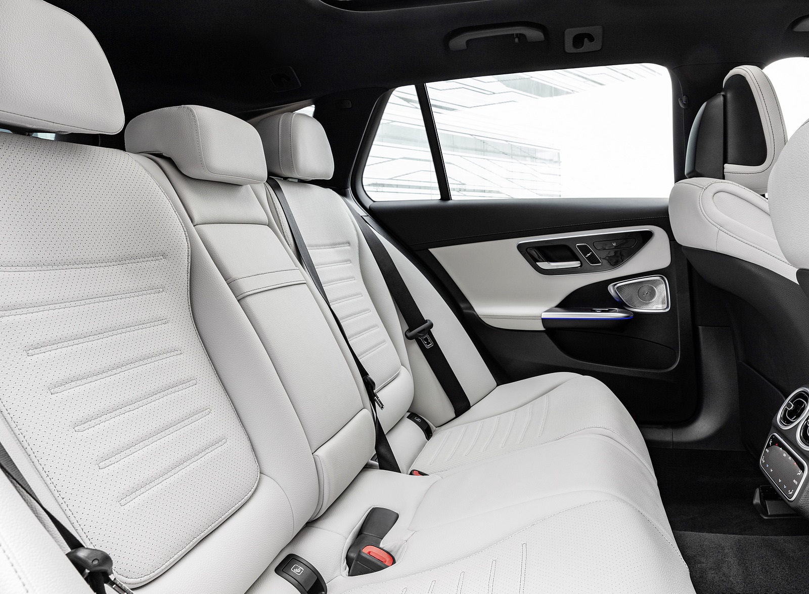 2022 Mercedes-Benz C-Class Wagon T-Model Interior Rear Seats Wallpapers #38 of 50