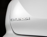 2022 Mitsubishi Outlander Badge Wallpapers 150x120 (37)