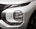 2022 Mitsubishi Outlander Headlight Wallpapers 150x120 (35)