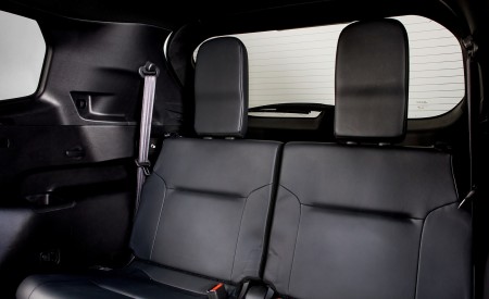 2022 Mitsubishi Outlander Interior Third Row Seats Wallpapers 450x275 (71)