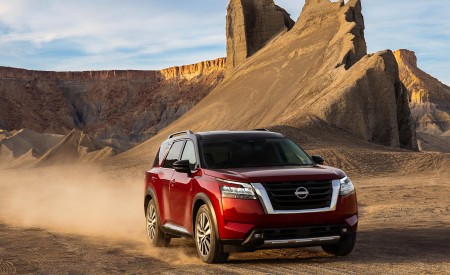 2022 Nissan Pathfinder Front Three-Quarter Wallpapers 450x275 (50)