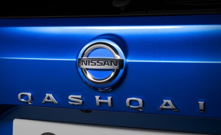 2022 Nissan Qashqai Badge Wallpapers 450x275 (149)