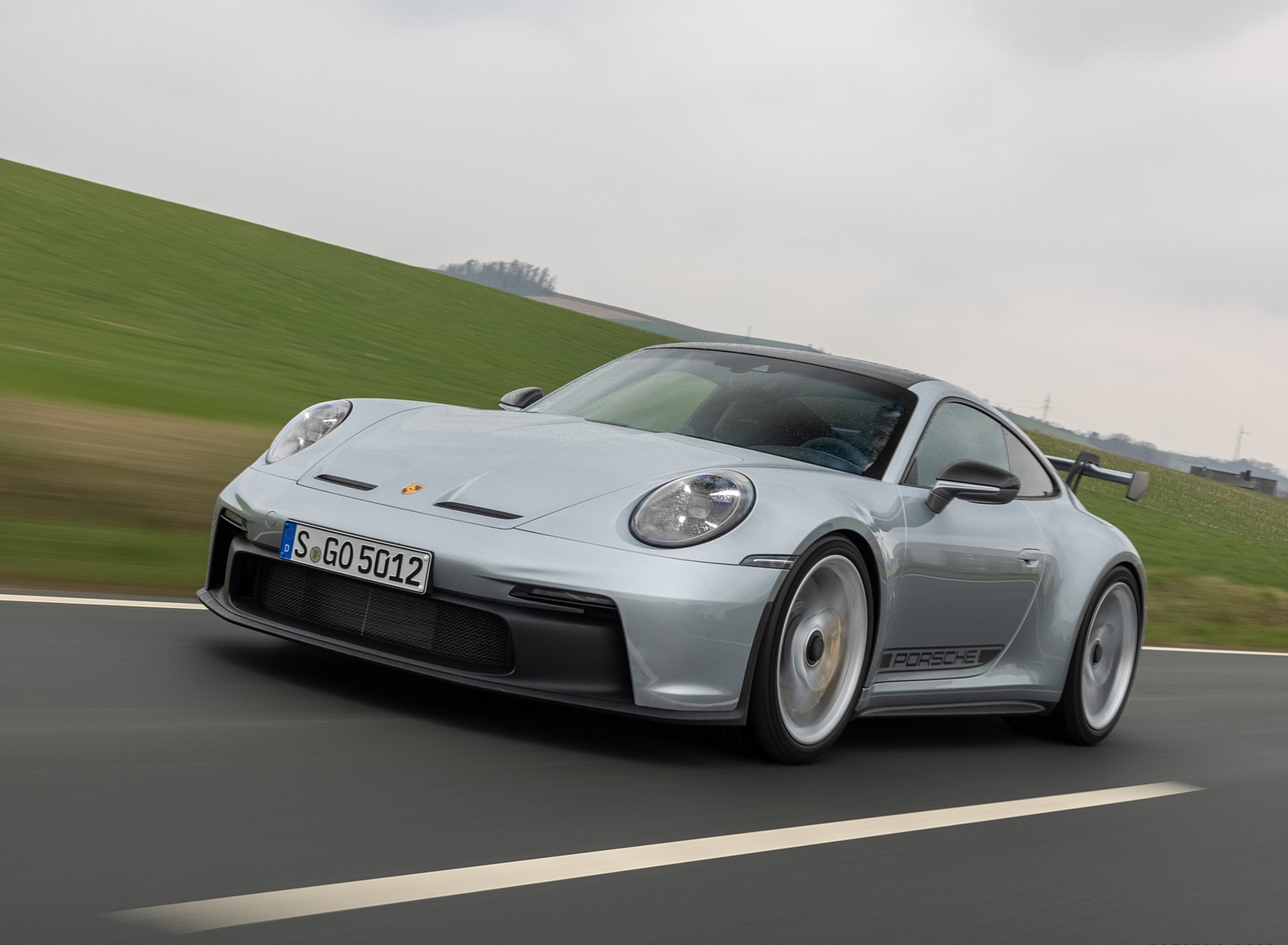 2022 Porsche 911 GT3 (Color: Dolomite Silver Metallic) Front Three-Quarter Wallpapers #196 of 247