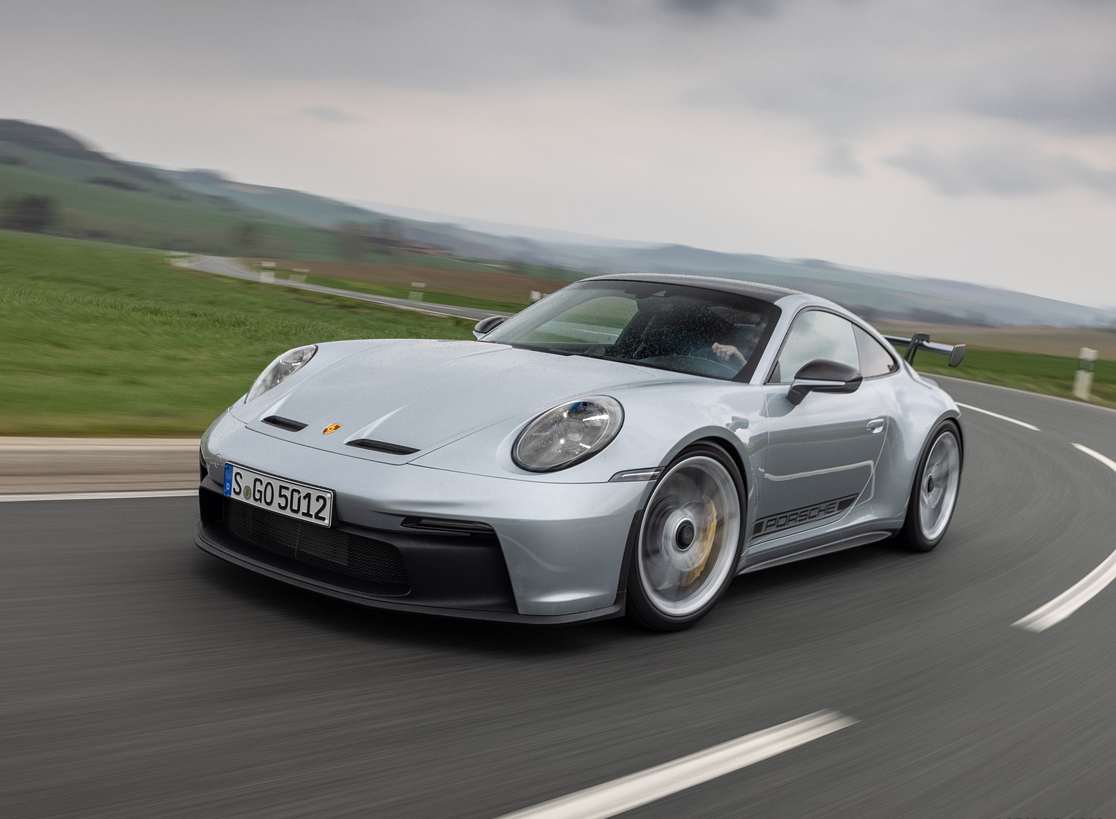 2022 Porsche 911 GT3 (Color: Dolomite Silver Metallic) Front Three-Quarter Wallpapers #198 of 247