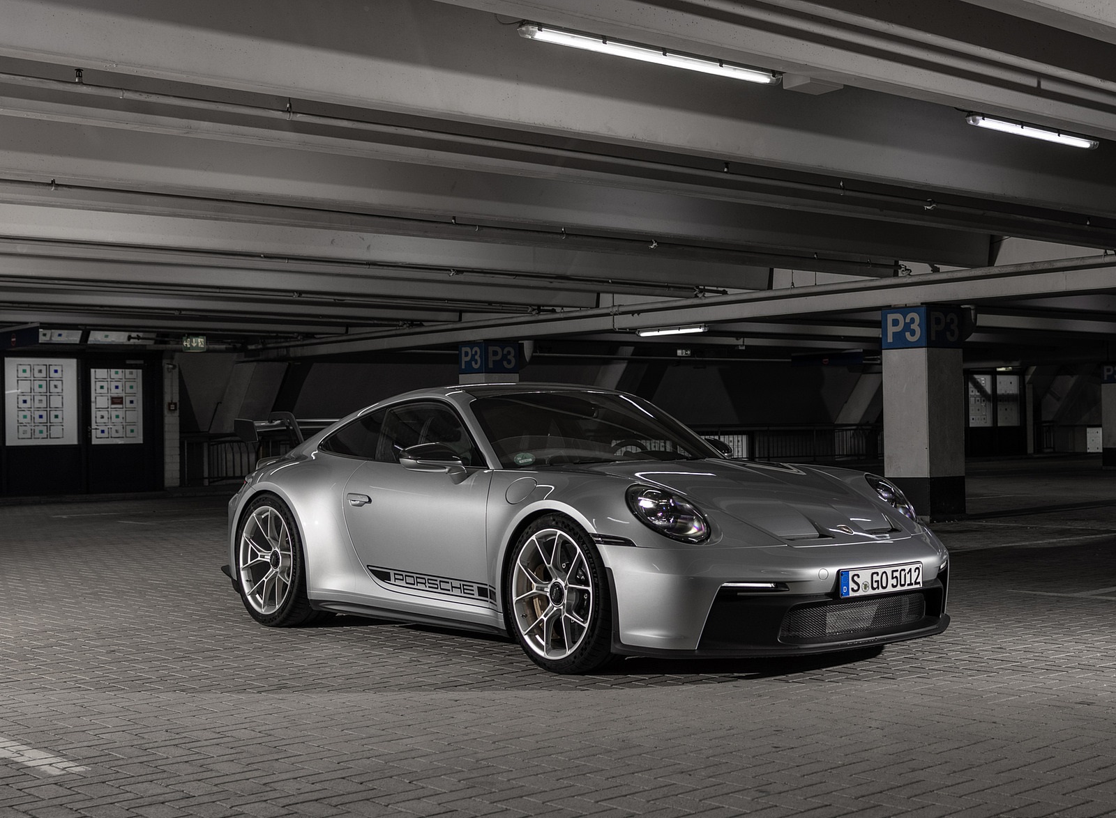 2022 Porsche 911 GT3 (Color: Dolomite Silver Metallic) Front Three-Quarter Wallpapers #221 of 247