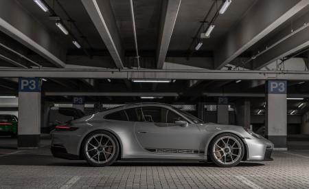 2022 Porsche 911 GT3 (Color: Dolomite Silver Metallic) Side Wallpapers 450x275 (230)