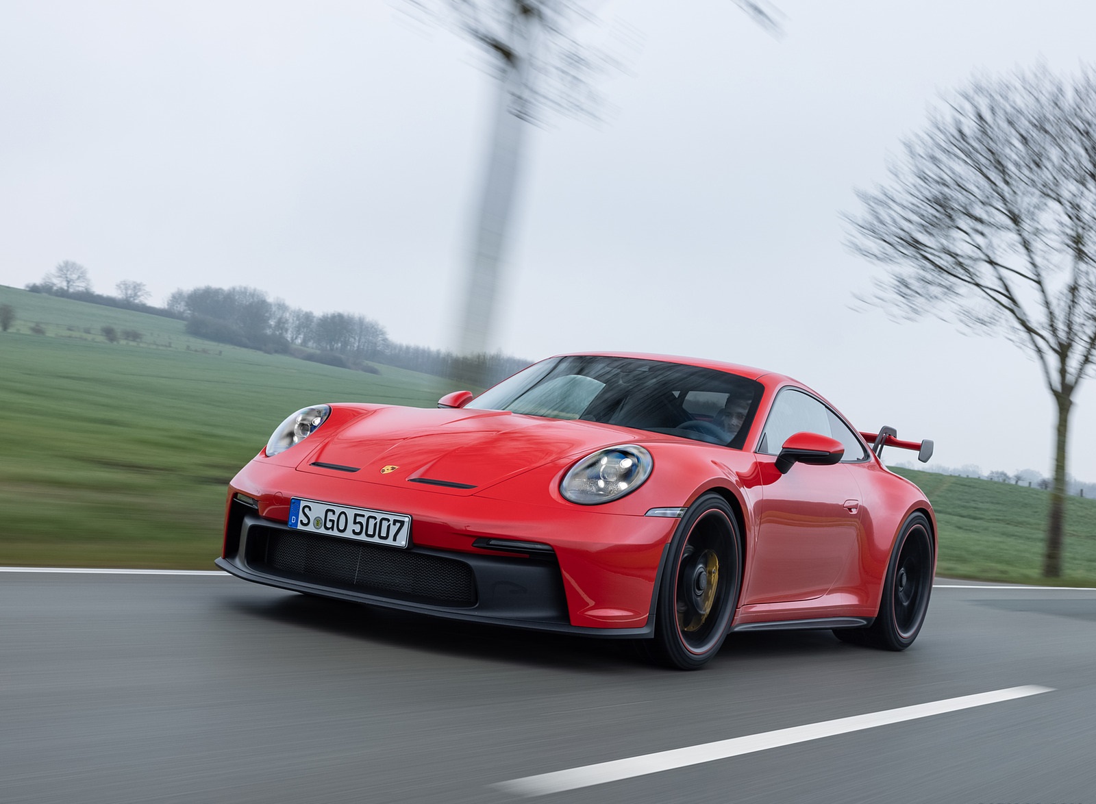 2022 Porsche 911 GT3 (Color: Guards Red) Front Three-Quarter Wallpapers (1)