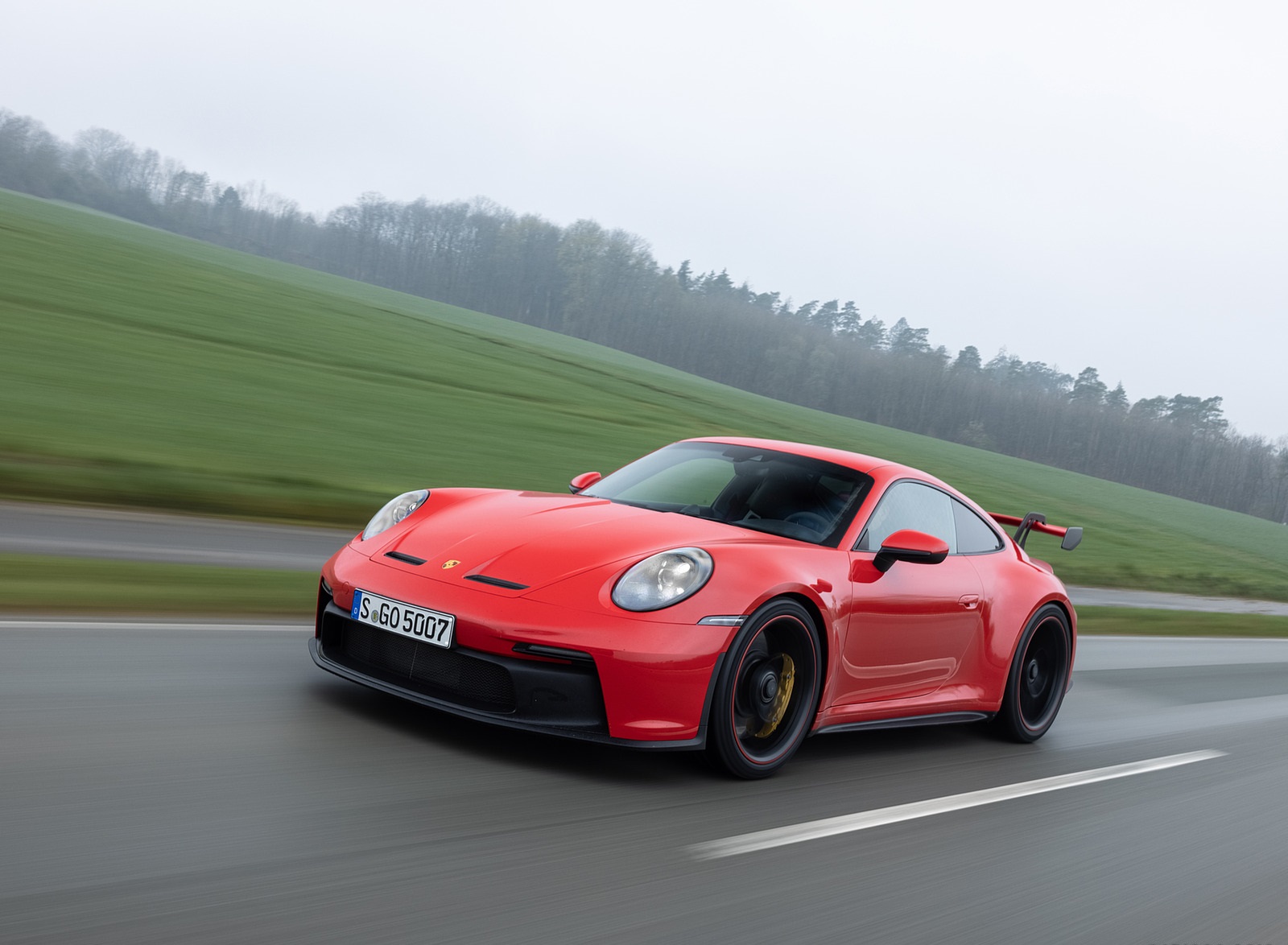 2022 Porsche 911 GT3 (Color: Guards Red) Front Three-Quarter Wallpapers #22 of 247