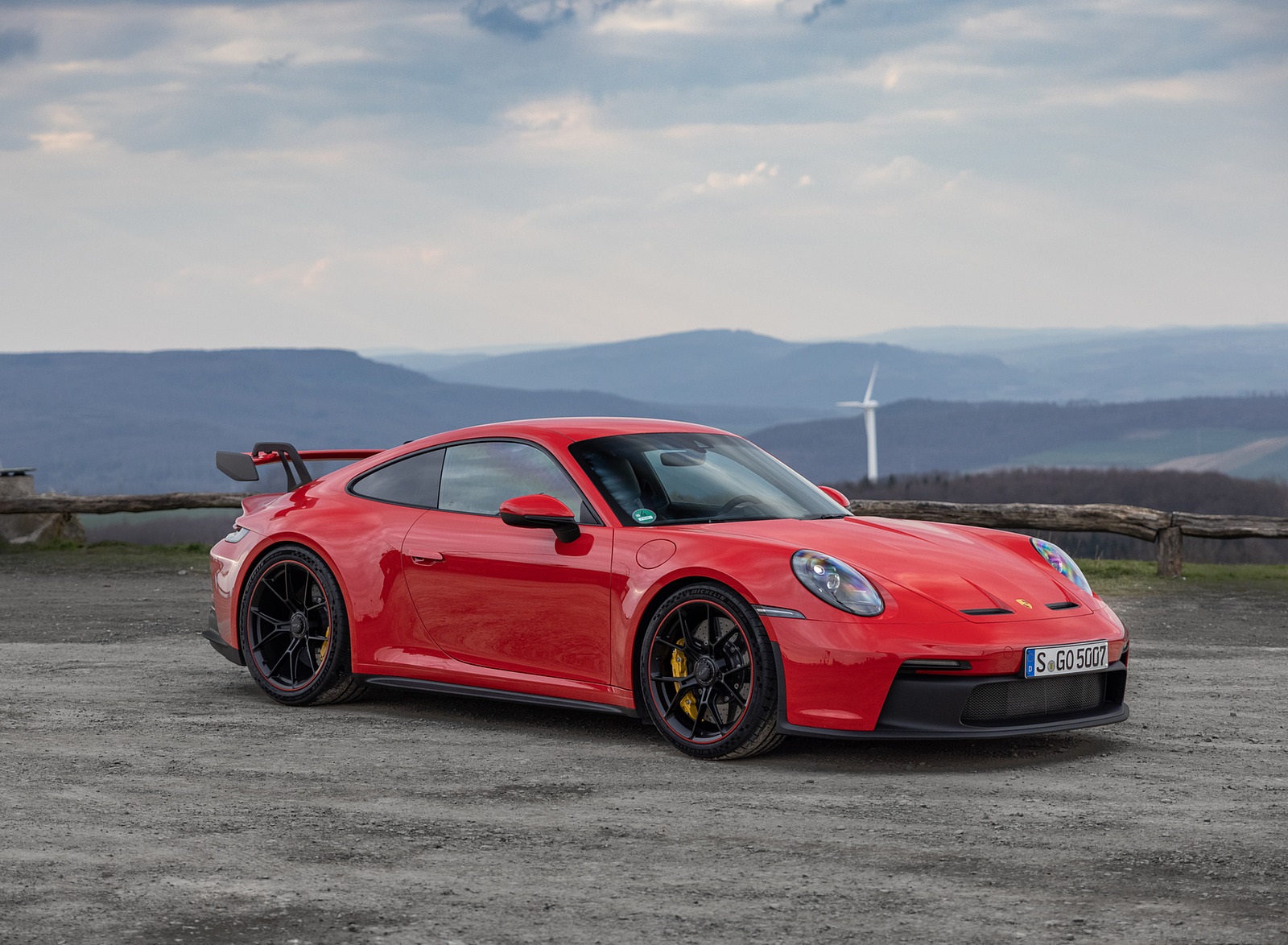 2022 Porsche 911 GT3 (Color: Guards Red) Front Three-Quarter Wallpapers #35 of 247