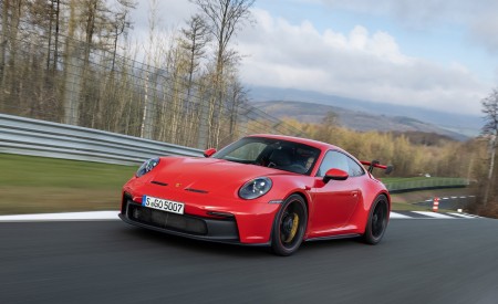 2022 Porsche 911 GT3 (Color: Guards Red) Front Three-Quarter Wallpapers 450x275 (13)