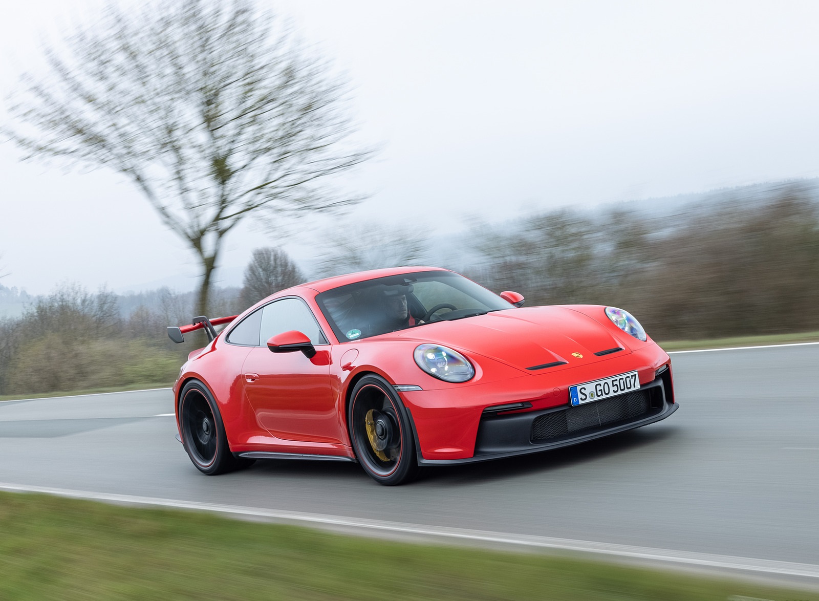 2022 Porsche 911 GT3 (Color: Guards Red) Front Three-Quarter Wallpapers #16 of 247