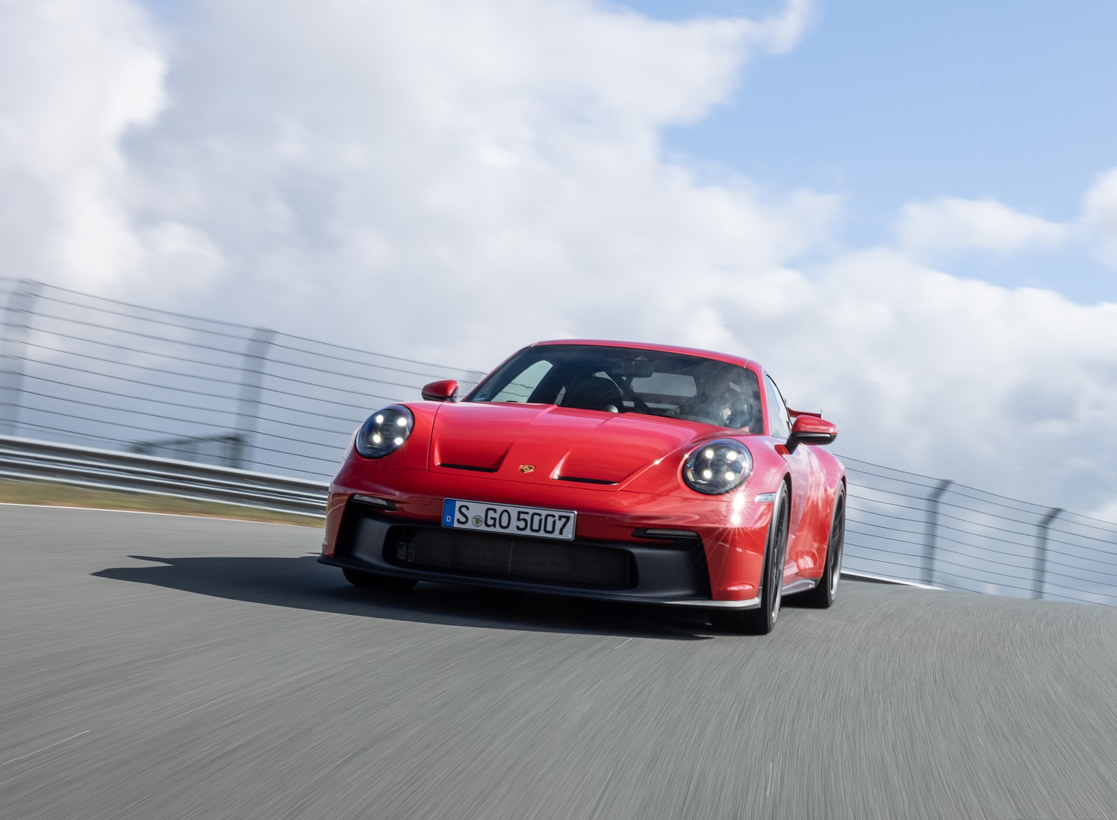 2022 Porsche 911 GT3 (Color: Guards Red) Front Wallpapers #26 of 247