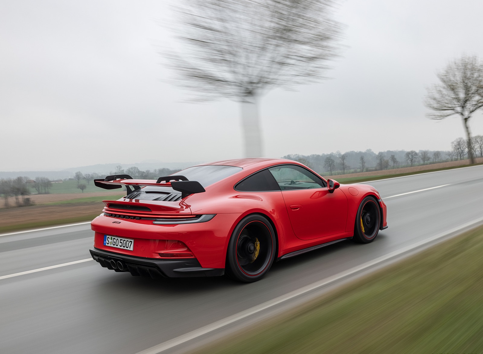 2022 Porsche 911 GT3 (Color: Guards Red) Rear Three-Quarter Wallpapers (9)